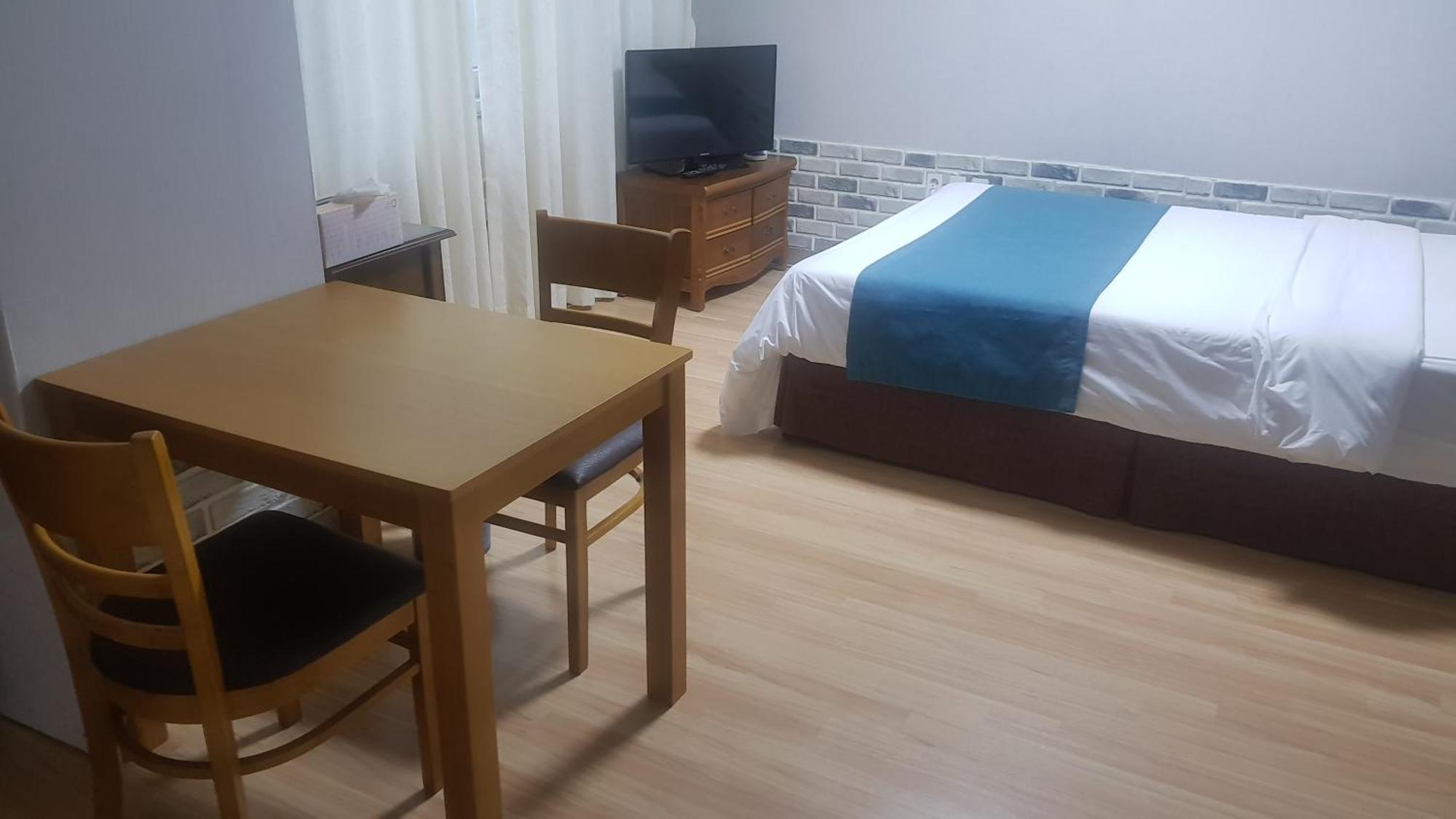 Seom Story Pension Seogwipo Bagian luar foto